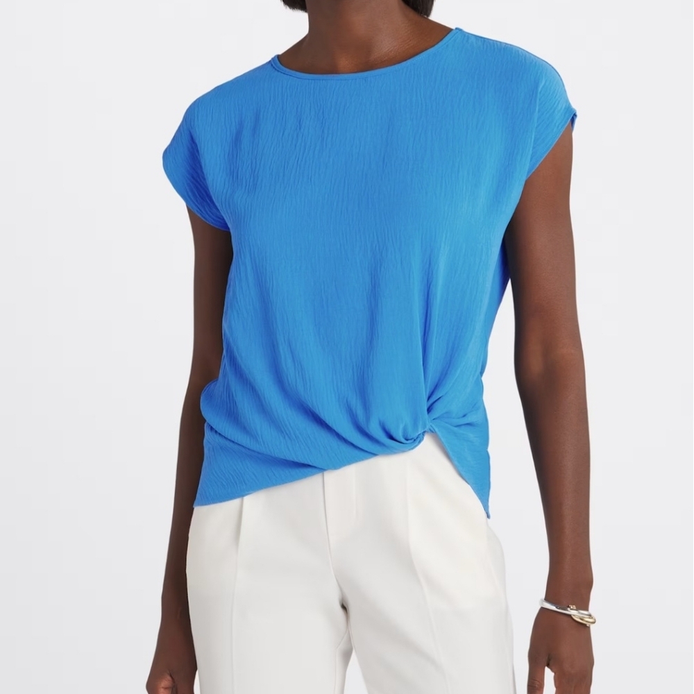 Kaleigh Taylor Front Knot Blouse